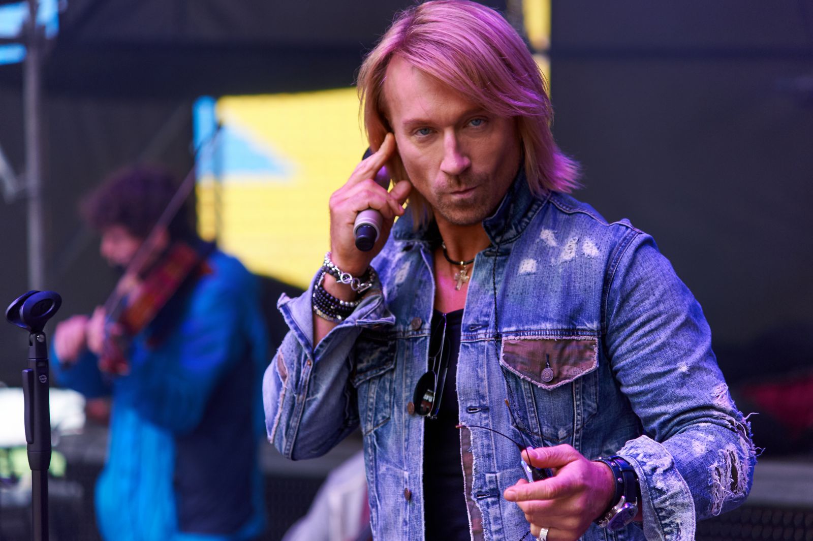 &quot;Он абсолютный мужчина!&quot;: Вольнова, Зибров и Бебешко попытались объяснить феномен Олега Винника